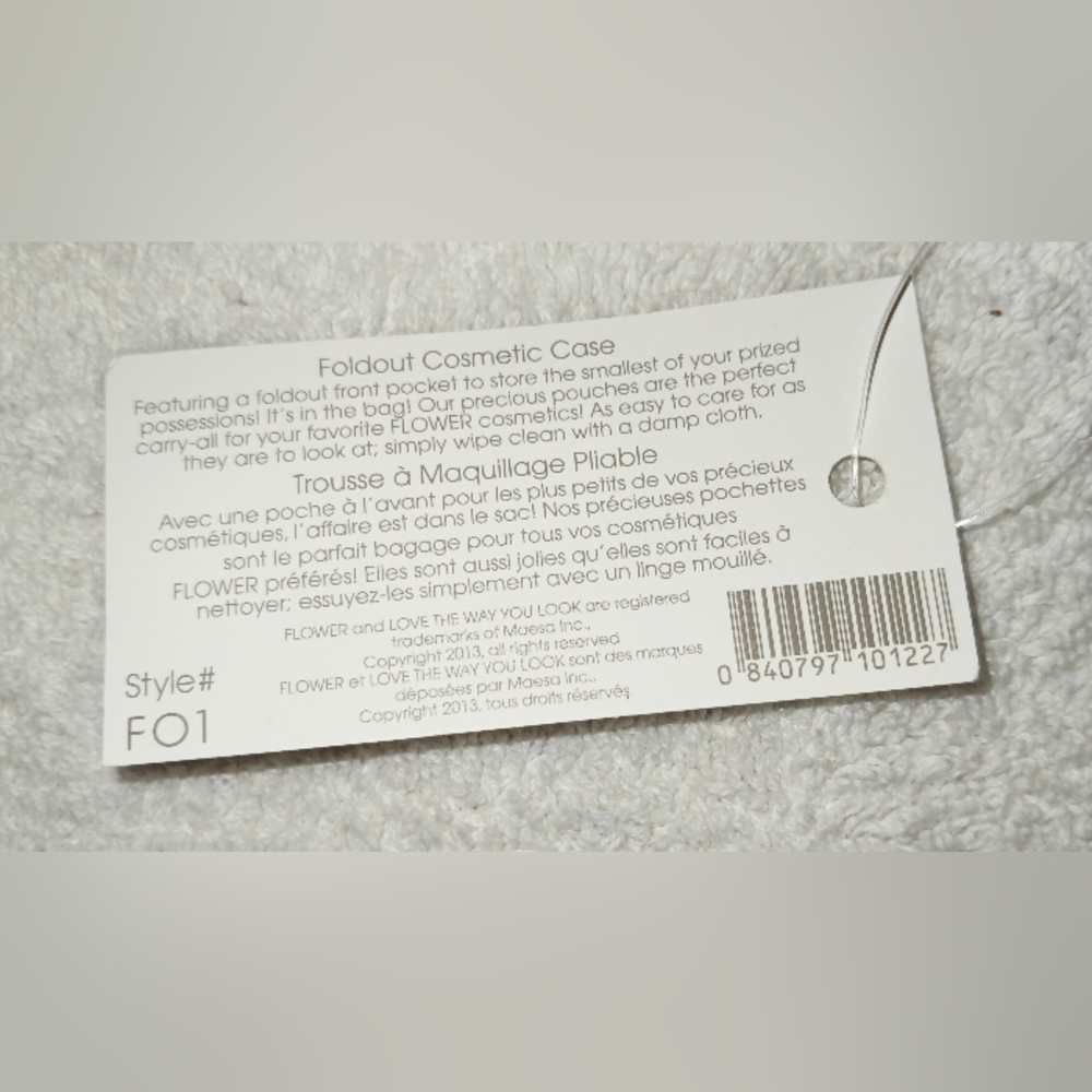 Foldout Cosmetic Case - Picture 5 of 5